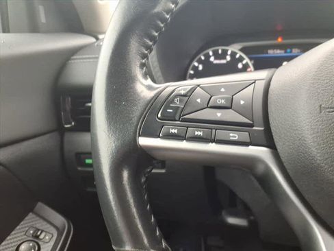 Certified 2021 Nissan Sentra SV image 22