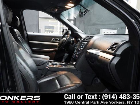 Used 2016 Ford Explorer XLT w/ Equipment Group 202A AWD/4WD image 48