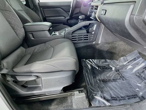 Used 2024 Toyota Tacoma SR RWD image 29
