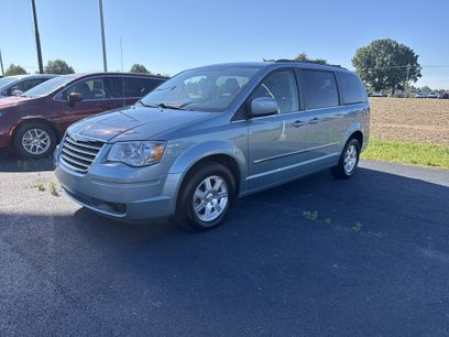 Used 2009 Chrysler Town & Country Touring