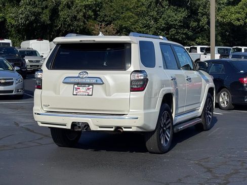 Used 2015 Toyota 4Runner Limited AWD/4WD image 18