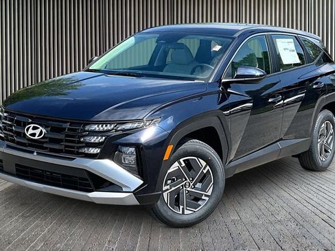 New 2026 Hyundai Tucson Blue SE AWD/4WD image 2