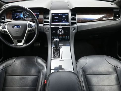Used 2013 Ford Taurus Limited FWD image 20