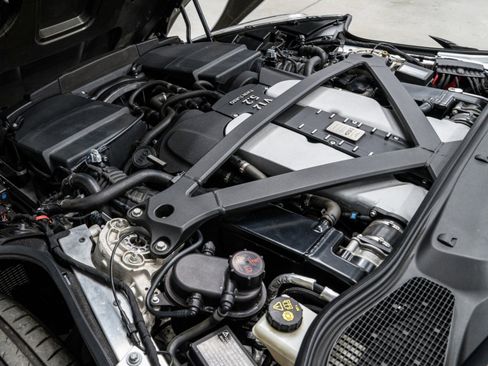 Used 2019 Aston Martin DBS Superleggera RWD image 39