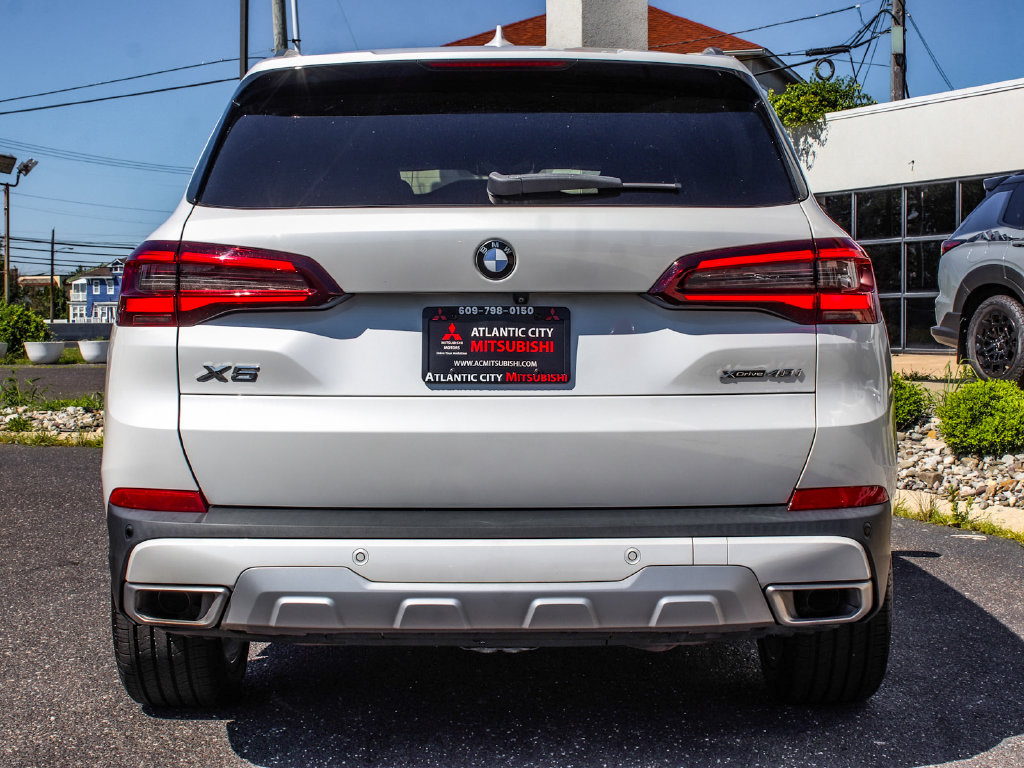 Used 2023 BMW X5 xDrive40i w/ Luxury Seating Package AWD/4WD image 5