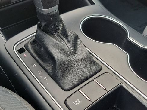 Used 2020 Kia Sorento FWD V6 image 30