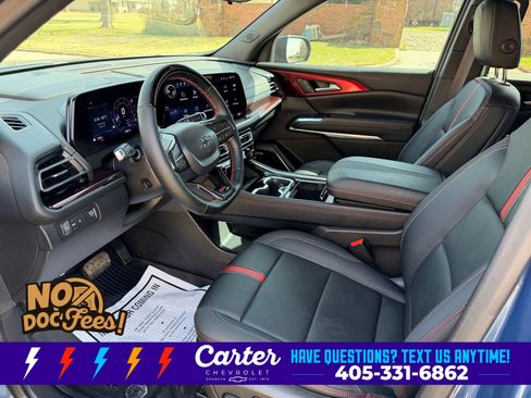 Used 2025 Chevrolet Traverse RS FWD image 19