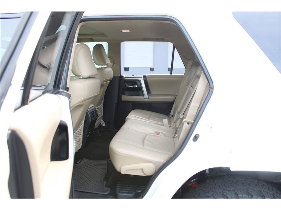 Used 2016 Toyota 4Runner Limited AWD/4WD image 12
