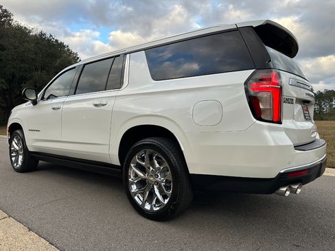 Used 2021 Chevrolet Suburban High Country image 7