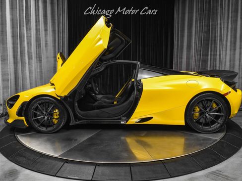 Used 2020 McLaren 720S Performance RWD image 40