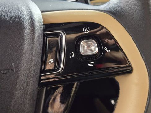 Used 2022 Lincoln Corsair Reserve image 21