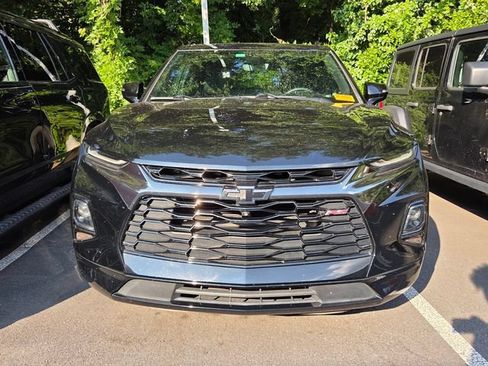 Used 2022 Chevrolet Blazer RS w/ Enhanced Convenience Package FWD image 2