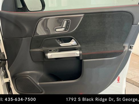 Certified 2021 Mercedes-Benz GLB 250 image 23