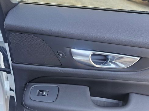 Certified 2024 Volvo V60 B5 Cross Country Plus image 11