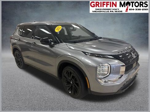 Used 2022 Mitsubishi Outlander SE AWD/4WD image 1