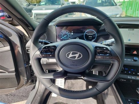 New 2025 Hyundai Elantra SEL image 25