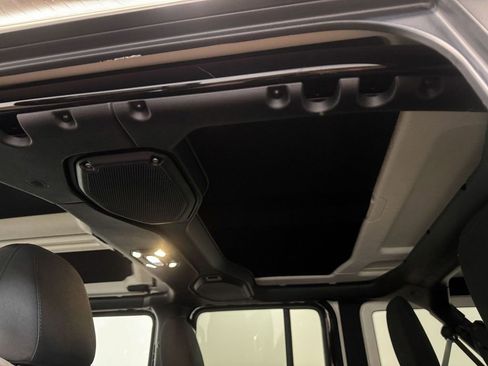 Used 2019 Jeep Wrangler Unlimited Rubicon image 10