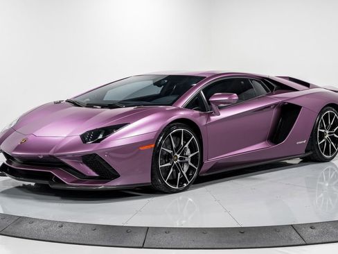 Used 2018 Lamborghini Aventador S image 7