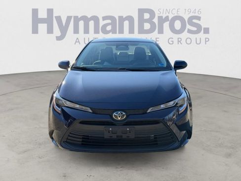 Used 2025 Toyota Corolla LE image 8