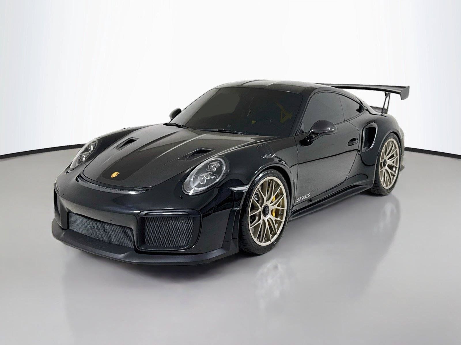 Used 2018 Porsche 911 GT2 RS RWD image 10