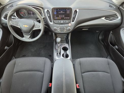 Used 2025 Chevrolet Malibu LT FWD image 22