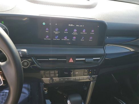 Used 2024 Kia Seltos X-Line image 15