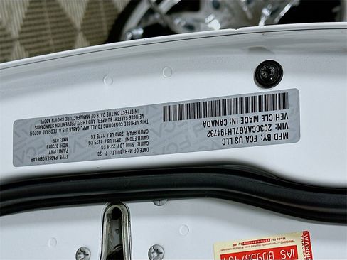 Used 2020 Chrysler 300 Touring L w/ Value Package image 27