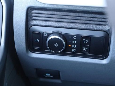 Certified 2023 Ford F250 XLT w/ FX4 Off-Road Package image 19