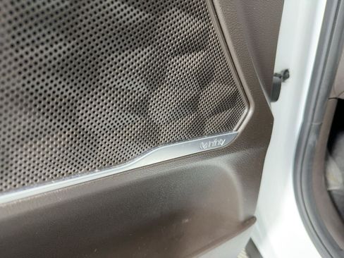 Used 2019 Hyundai Santa Fe Limited image 22