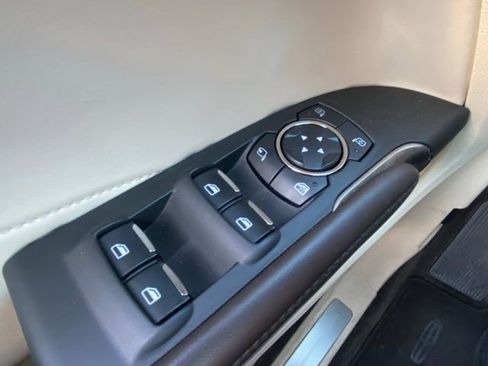 Used 2016 Lincoln MKC Reserve w/ Lincoln MKC Climate Package AWD/4WD image 19