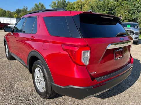 Used 2021 Ford Explorer XLT w/ Equipment Group 202A AWD/4WD image 3