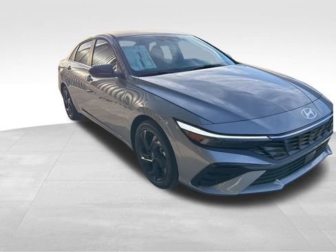 New 2026 Hyundai Elantra SEL Sport image 2