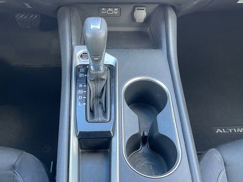Used 2022 Nissan Altima 2.5 SV image 22
