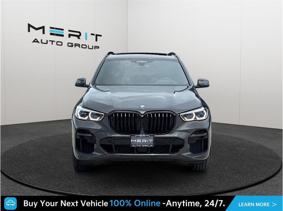 Used 2022 BMW X5 M50i w/ Executive Package AWD/4WD image 3