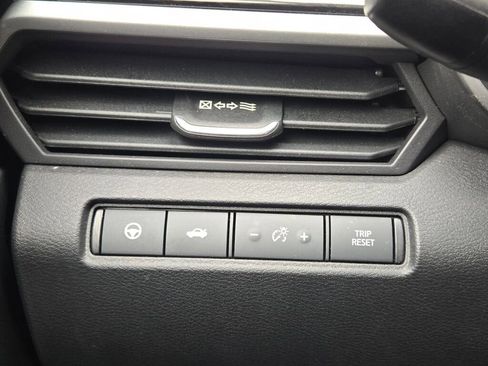 Used 2023 Nissan Altima 2.0 SR image 22