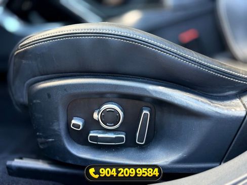 Used 2020 Jaguar I-PACE SE image 11