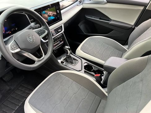 New 2026 Volkswagen Taos SE FWD image 29