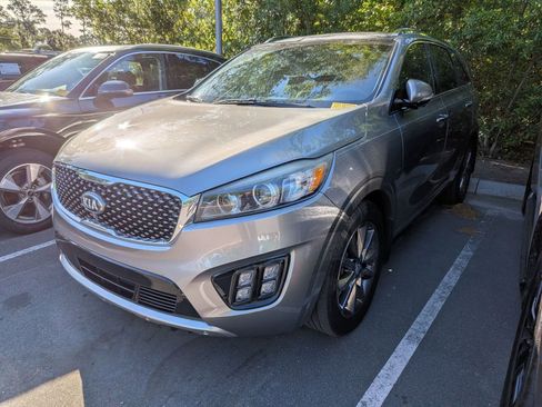 Used 2017 Kia Sorento SX FWD image 5