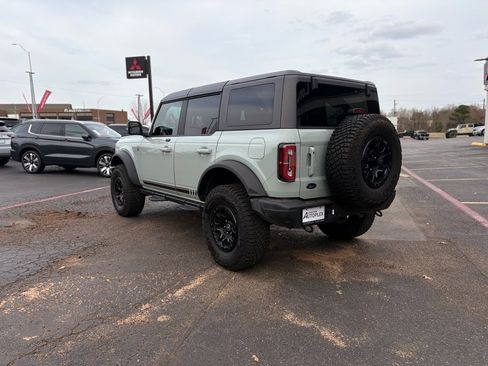 Used 2021 Ford Bronco First Edition image 3