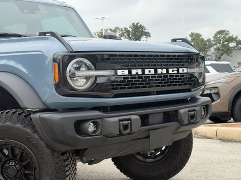 Used 2023 Ford Bronco Wildtrak AWD/4WD image 3