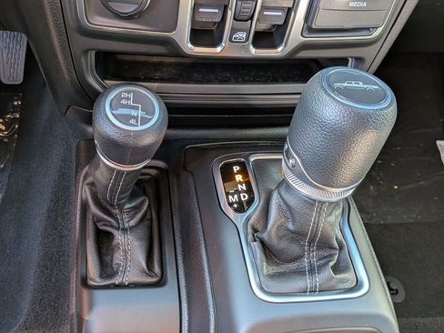 New 2026 Jeep Gladiator Sport image 19