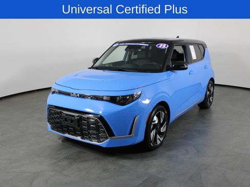 Used 2023 Kia Soul GT-Line FWD image 2