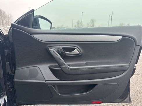 Used 2016 Volkswagen CC Sport image 19