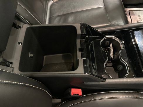 Used 2022 Jeep Grand Cherokee L Limited image 7