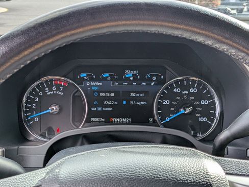 Used 2022 Ford F250 Lariat w/ Chrome Package image 17