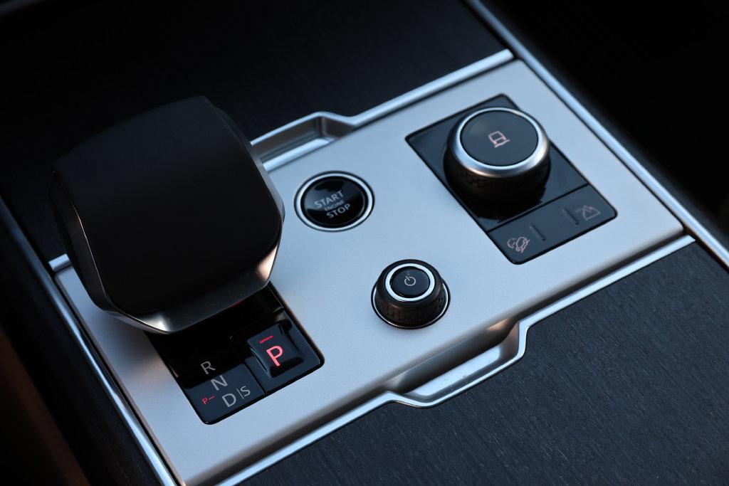 New 2027 Land Rover Range Rover SE AWD/4WD image 27