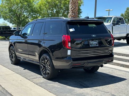 New 2026 Ford Expedition Platinum w/ Stealth Performance Package AWD/4WD image 4