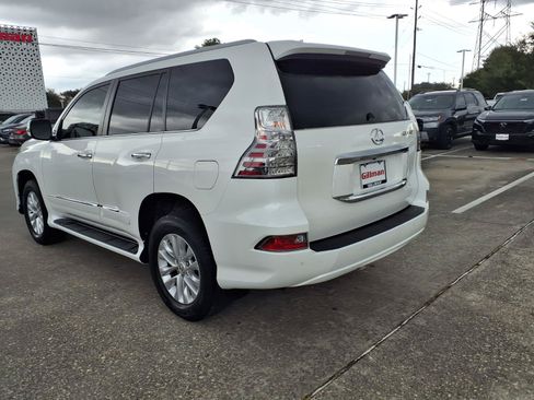 Used 2019 Lexus GX 460 Premium w/ Premium Package AWD/4WD image 3