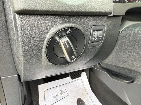 Used 2017 Volkswagen Tiguan Limited w/ Premium Package FWD image 15