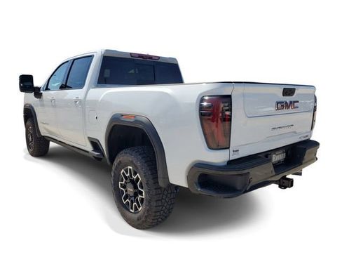 New 2026 GMC Sierra 2500 AT4X image 4